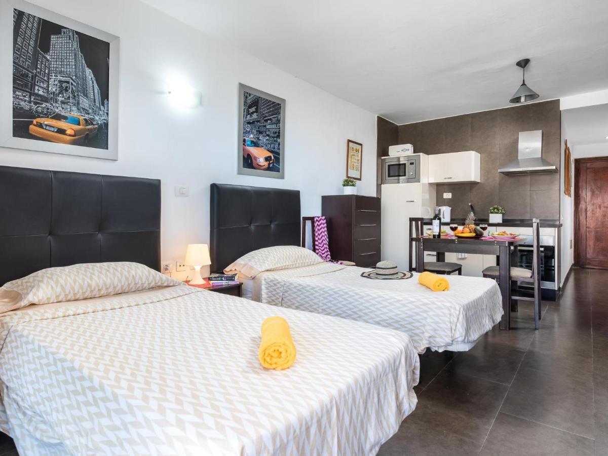 603 Studio Comodoro First Sea Line Arona  Luaran gambar